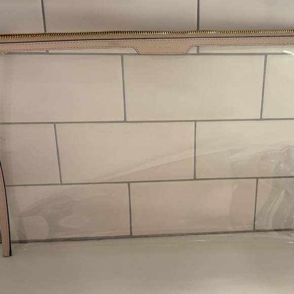 Anya Hindmarch Papers Zip Sleeve - Picture 8 of 8